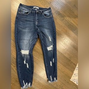 KanCan High Rise Cropped Jean Size 16